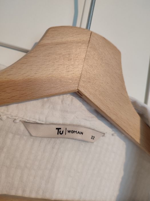 Bluzka koszulowa biała TU 22 elegancka romantyczna