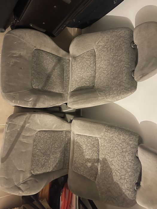 Bancos frente Nissan Patrol GR Y61