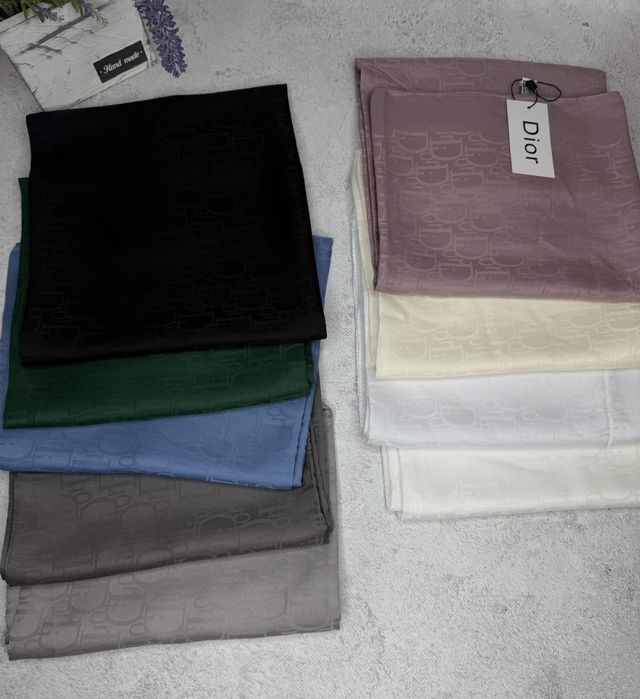 Люксові хустки, нові 
Усі бірки є, якість відмінн