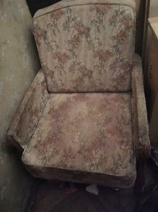 Крісло під реставрацію ренесанс