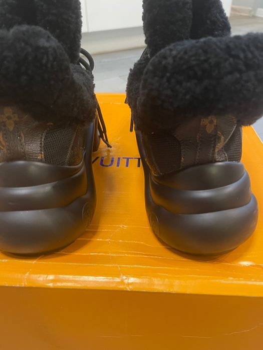 Buty ocieplane LV  36 rozmiar .