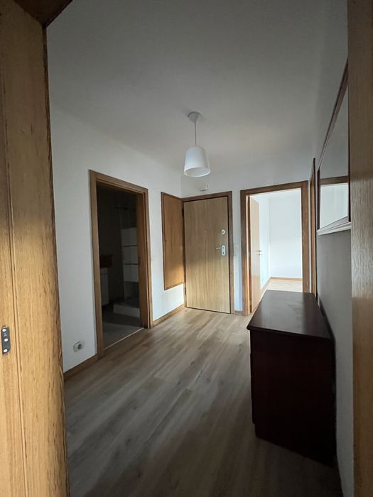 Arrenda-se T2 Centro Viseu