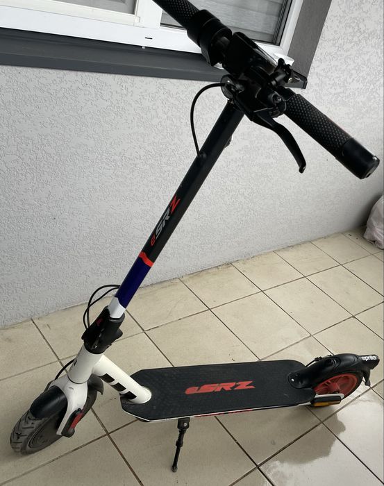 Електросамокат Aprilia eSRZ