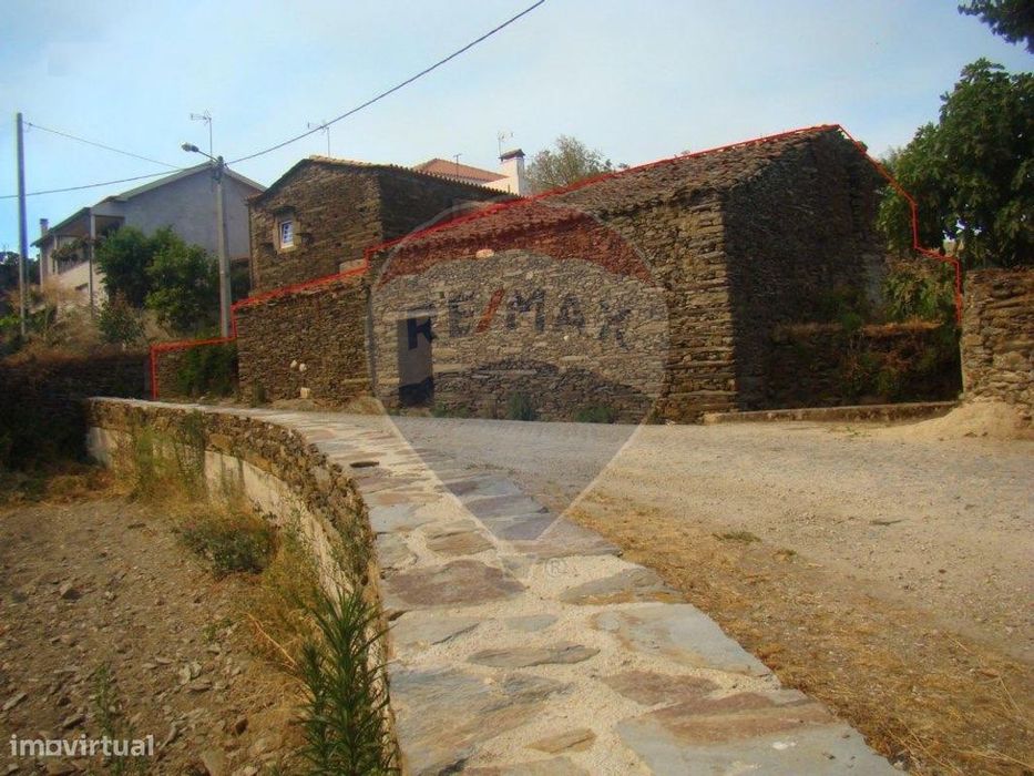 Moradia T0 para venda