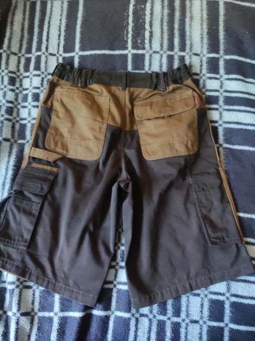Spodnie krótkie  XL