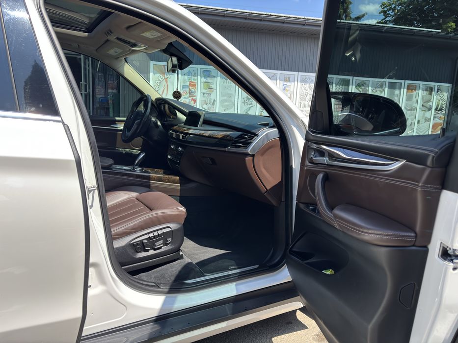 BMW X5 (F15) 2015 3.0i M-Sport