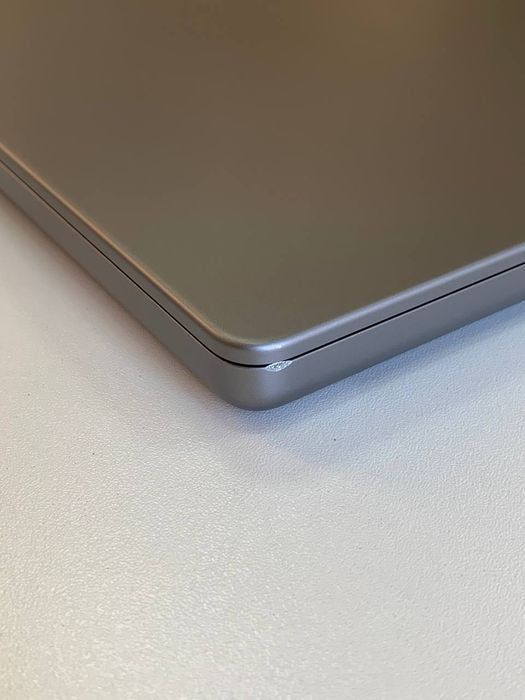 Ноутбук APPLE MacBook Pro 16" 2021 Space Gray M1 Pro 32Gb / 512Gb