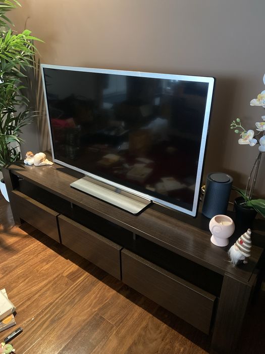 Aparador consola móvel TV. Muito bom estado. Conforama.