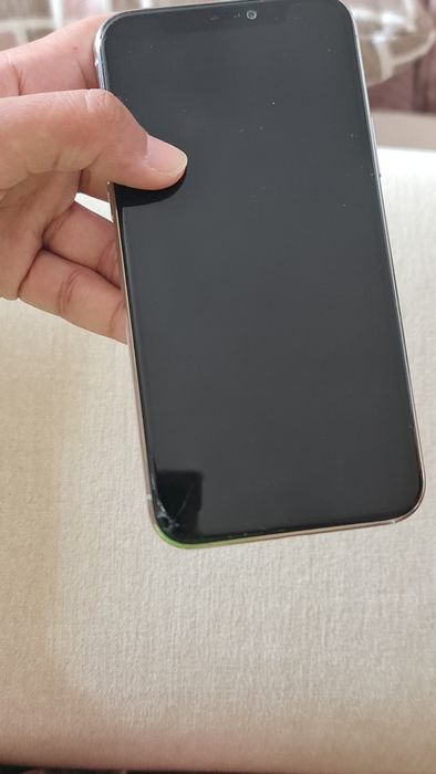 iPhone 11 Pro 64 GB – Para reparação ou peças