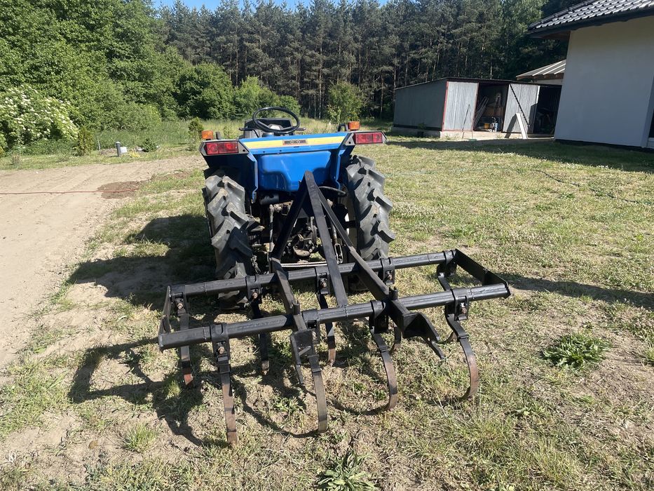 Minitraktor miniładowarka glebogryzarka kosiarka usługi ISEKI BOBCAT