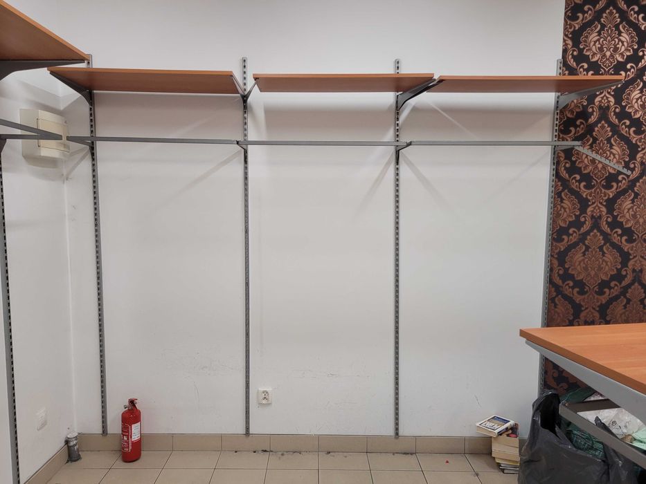 Sprzedam wyposażenia skepu .