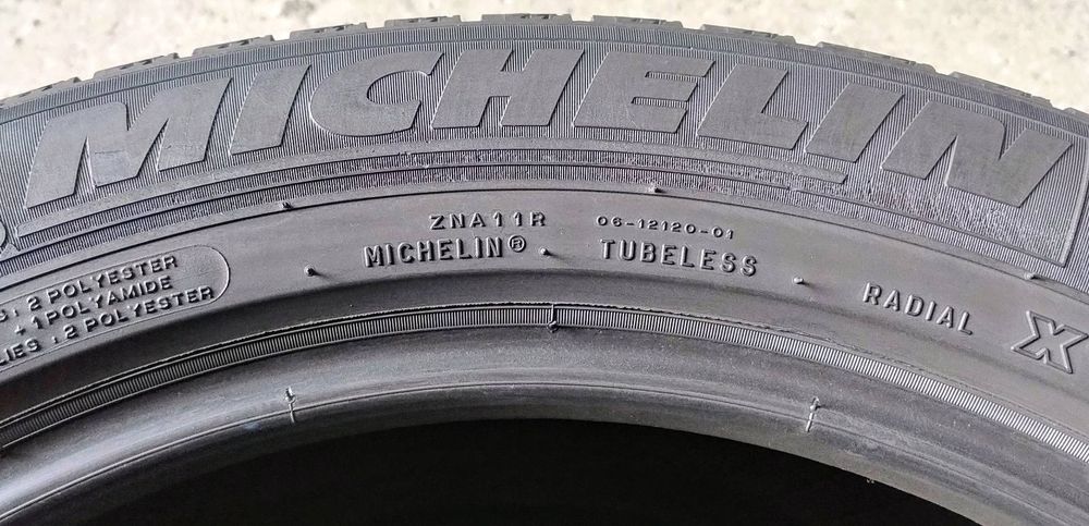 Шини літні R19 235/55  Michelin Latitude Sport 3