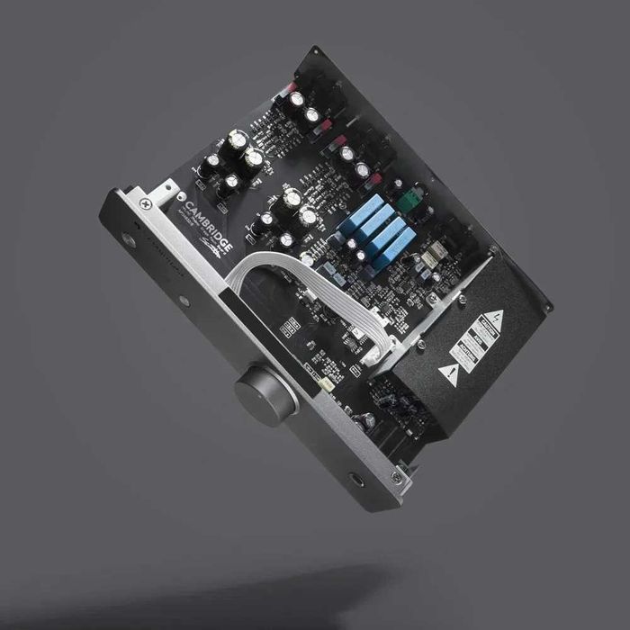 NOVO na caixa Preamplificador de Phono Cambridge Audio ALVA DUO