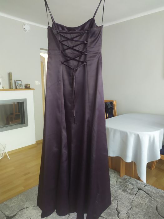 Suknia wieczorowa długa.