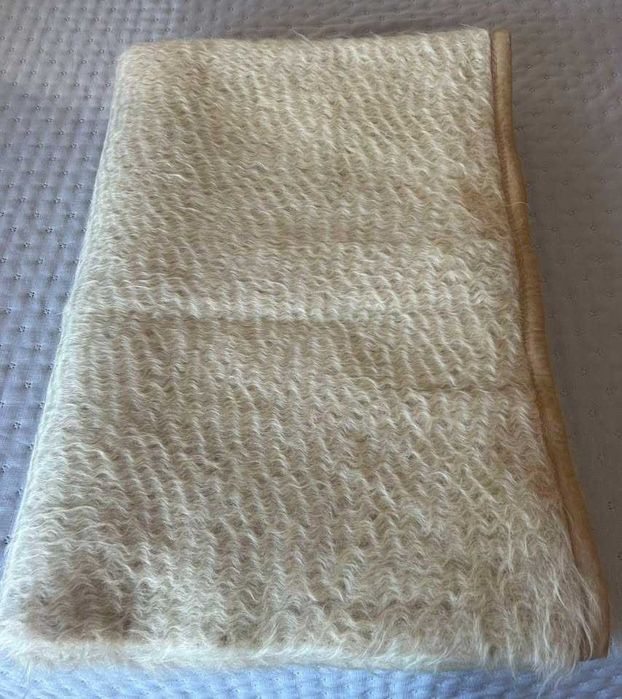 Cobertor de Papa 100% lã de Ovelha mondegueira, em tear artesanal
