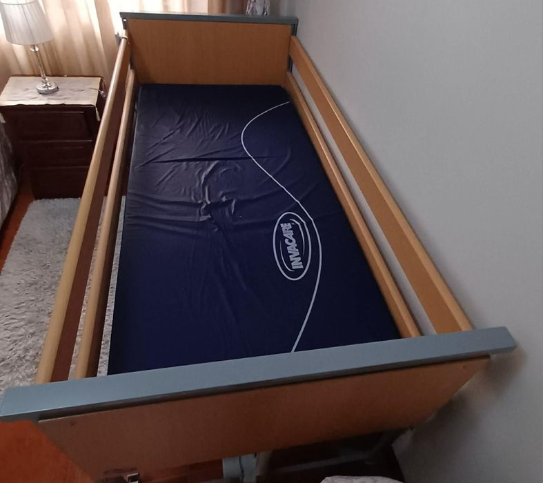 Cama articulada como nova