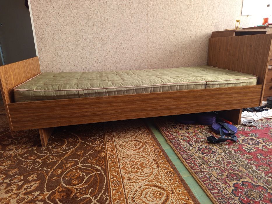 Продам кровать малютка