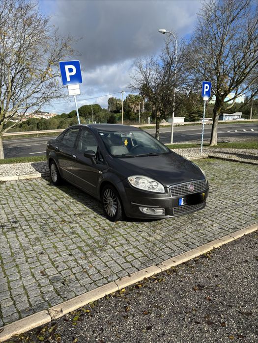 Vendo Fiat Linea 2010 impecavel a nivel de motor( ler descrição)