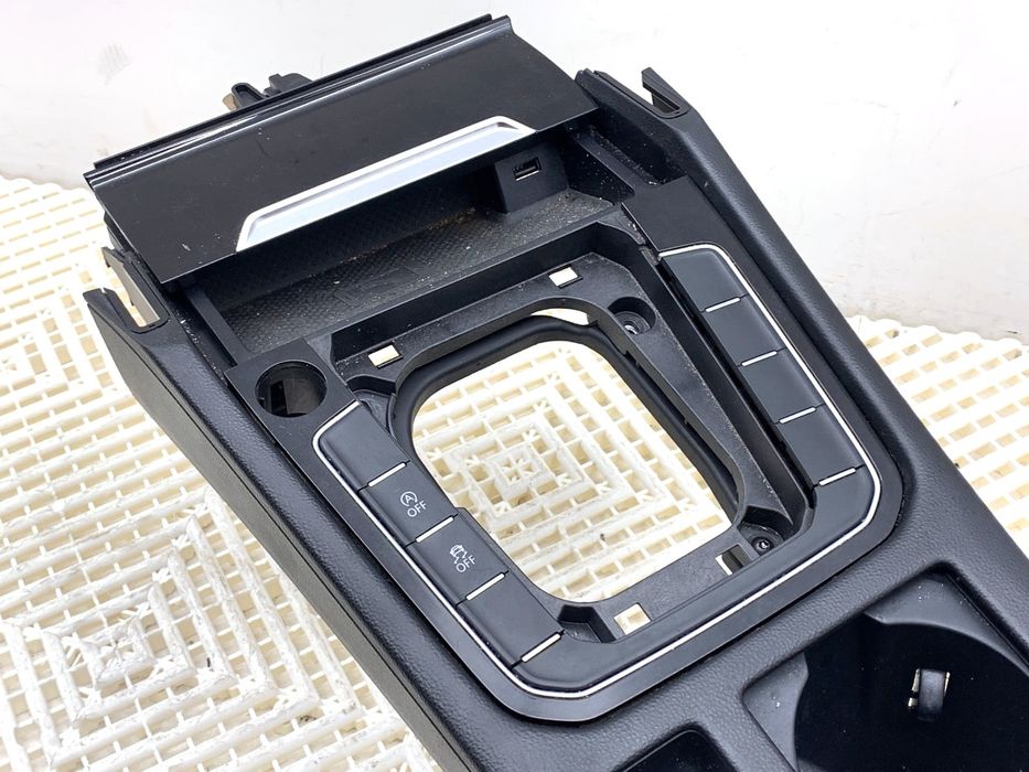 TUNEL ŚRODKOWY VW PASSAT B8 Kombi 3G1863241C KONSOLA
