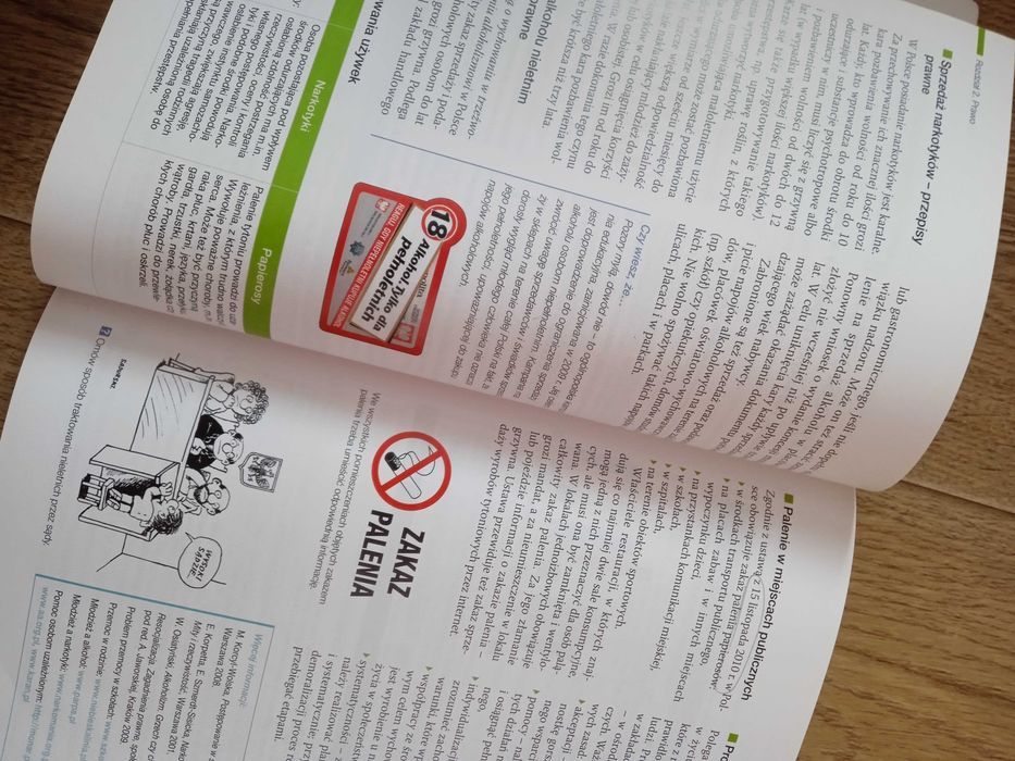 W centrum uwagi, podręcznik, podstawa, WOS - A. Janicki