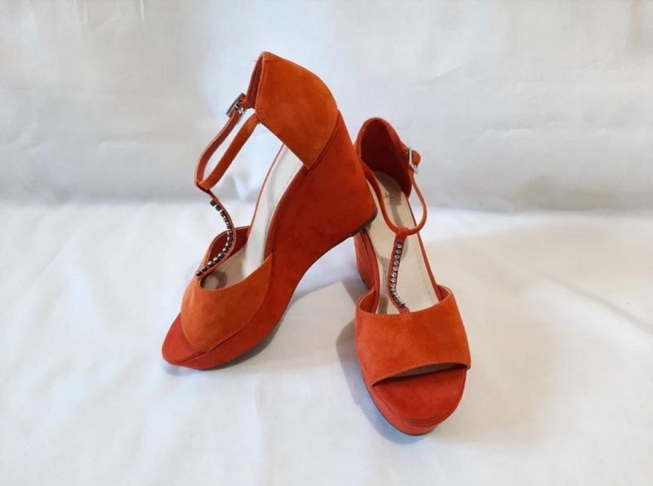 Босоніжки замшеві Clarks оригінал 
В ідеальному стані!