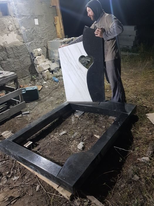 Гранитные памятники любой сложности без предоплаты