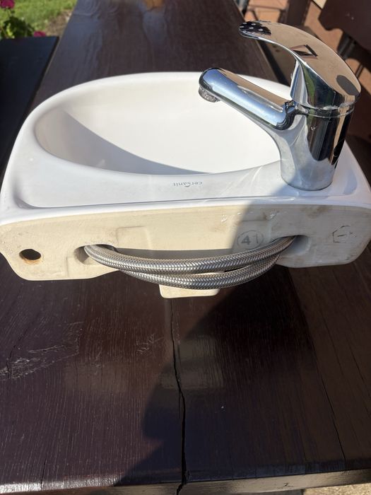 Umywalka  łazienkowa 35 cm