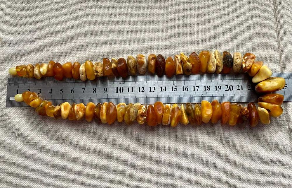 Натуральный  янтарь. Бусы.