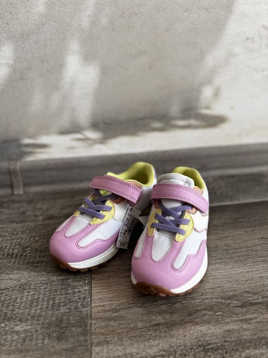 Кольорові Кросівки next