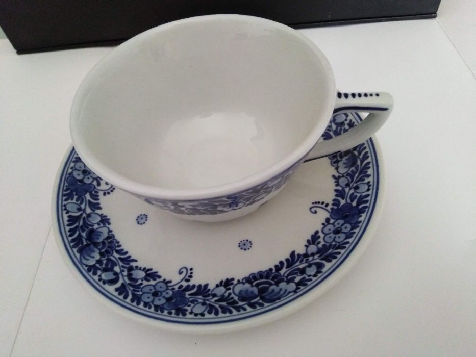 Chávena de chá e saleiro e pimenteiro DELFT _ NOVO