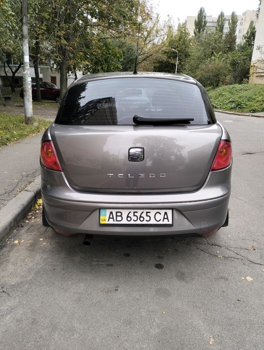Продам seat toledo