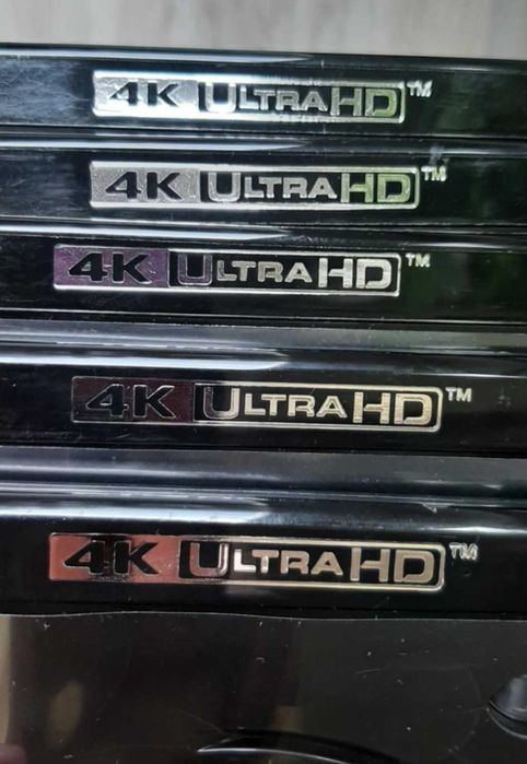 Osprzęt, obudowy od przechowywania danych na dyskach 4K BR DVD CD