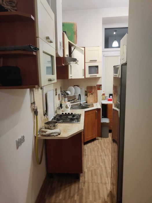 Polesie - centrum nowoczesny, umeblowany pokój, mężczyźni, Ukraińcy