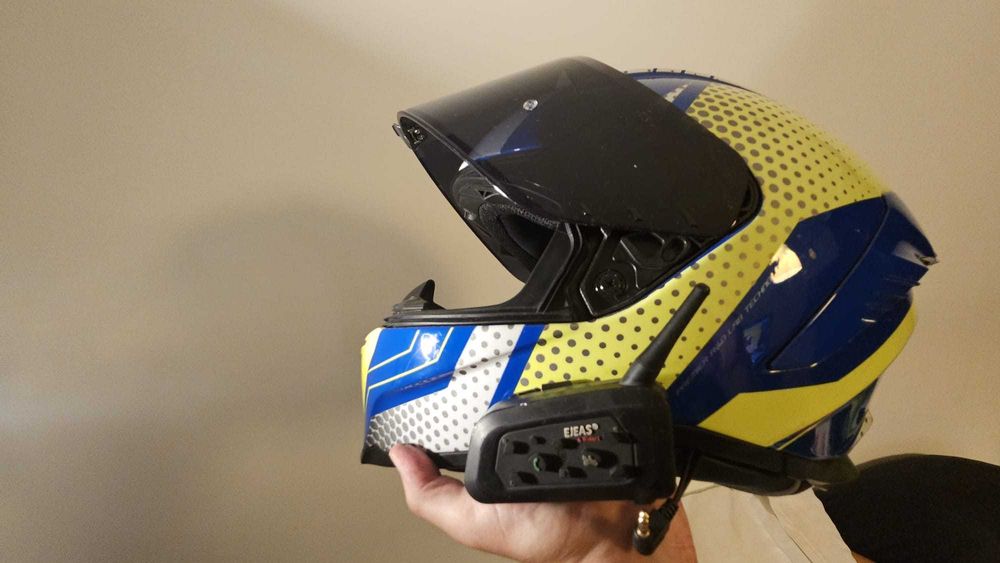 Capacete moto Scorpion, LS2 e Premier intercomunicador ejeas v6 pro