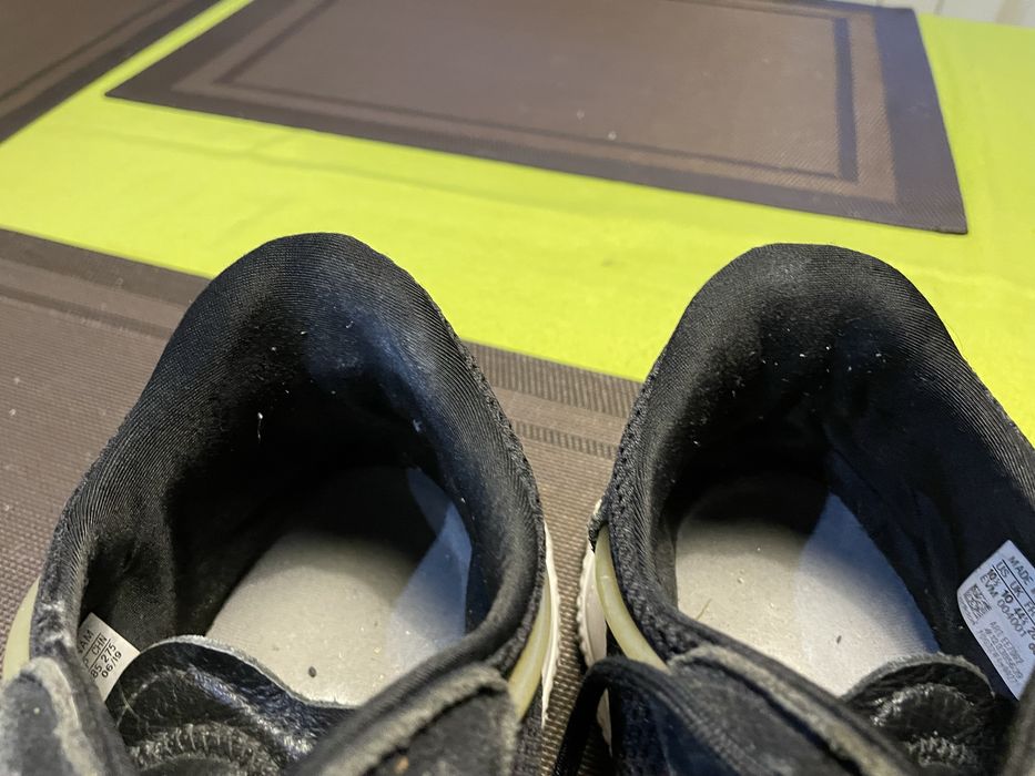 Sprzedam buty Adidas Ozweego 44