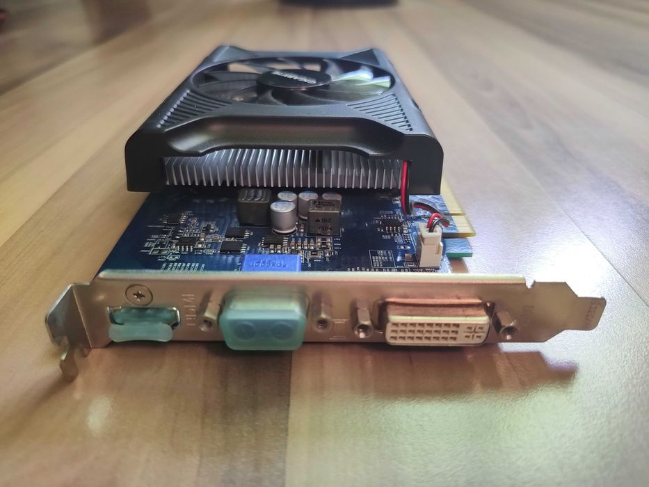 Karta graficzna Gigabyte GV-R557OC-1GI