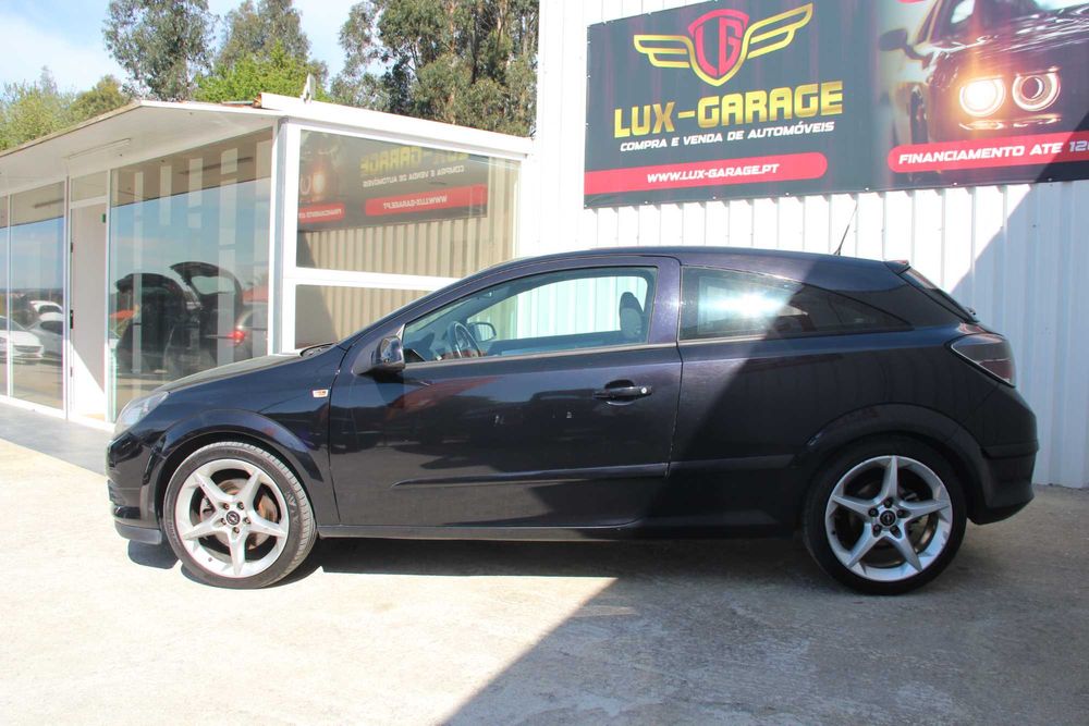 Opel Astra 1.9 GTC