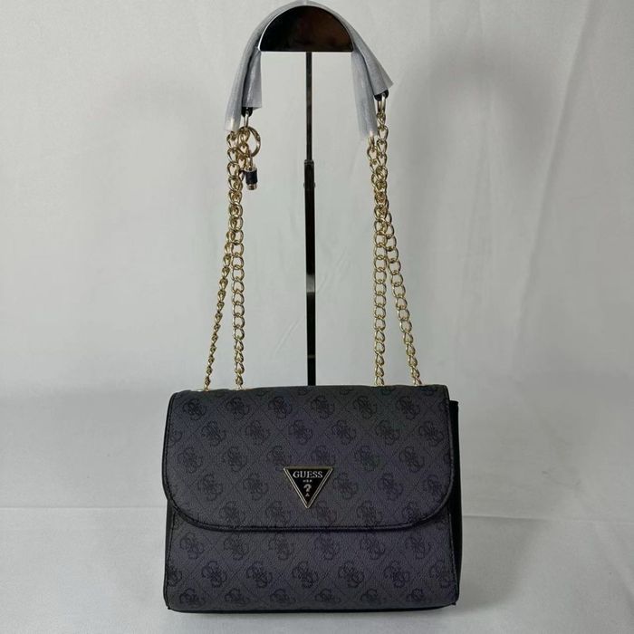 Сумка guess женская гес через плечо большая с бирками