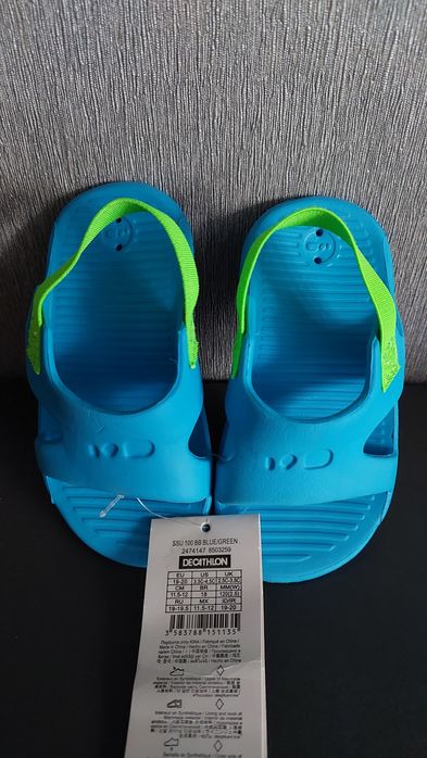 Сандалі DECATHLON 19-20 
Сандалі дитячі