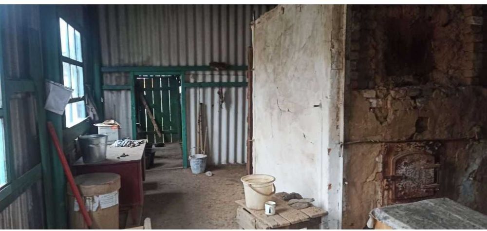 Будівлі та споруди, площею 226,70 кв.м. Чернігівська обл.