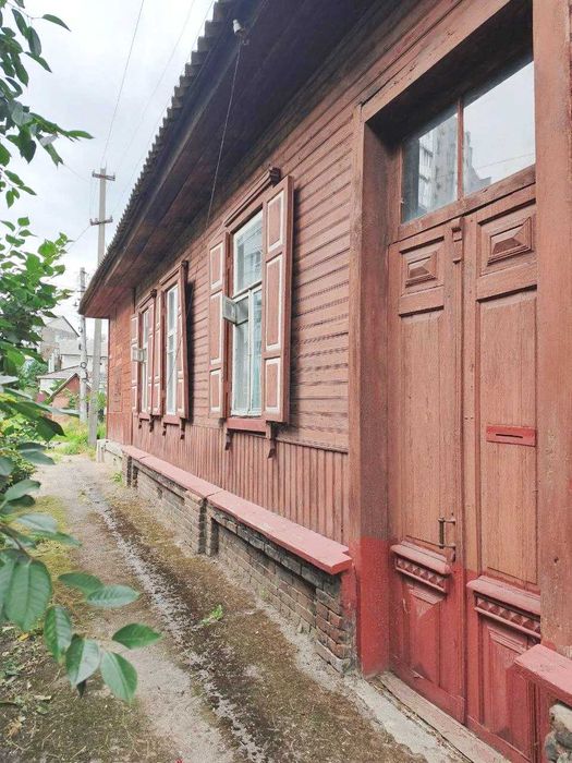 Продаж частини будинку в районі Деснянської правди