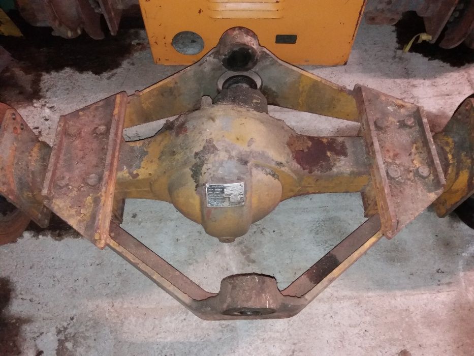 Kołyska LKT 81 Standard LKT 81 TURBO Sprzedam Kołyskę Ciągnik Leśny