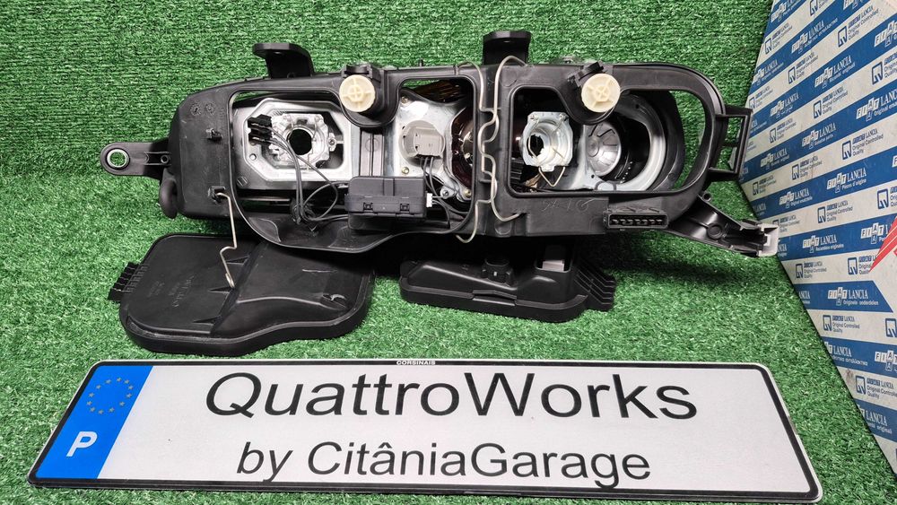 Otica Farol Direito Fiat Punto II 188 1999 a 2012 Ref. DX-677.18535 Original Fiat Valeo NOVO