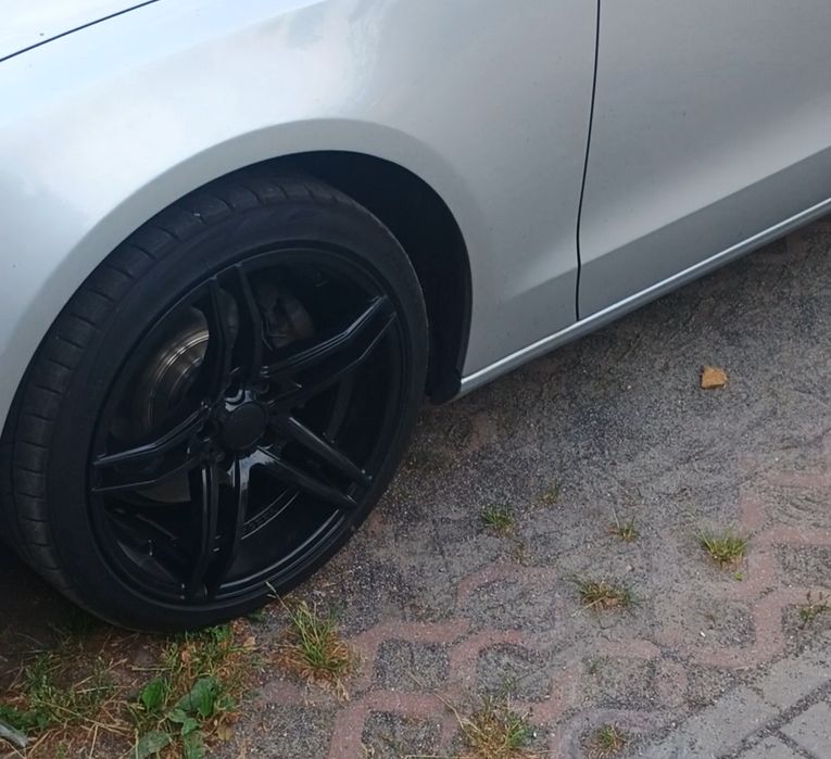 Felgi tomason z oponami lato 18" 5x112