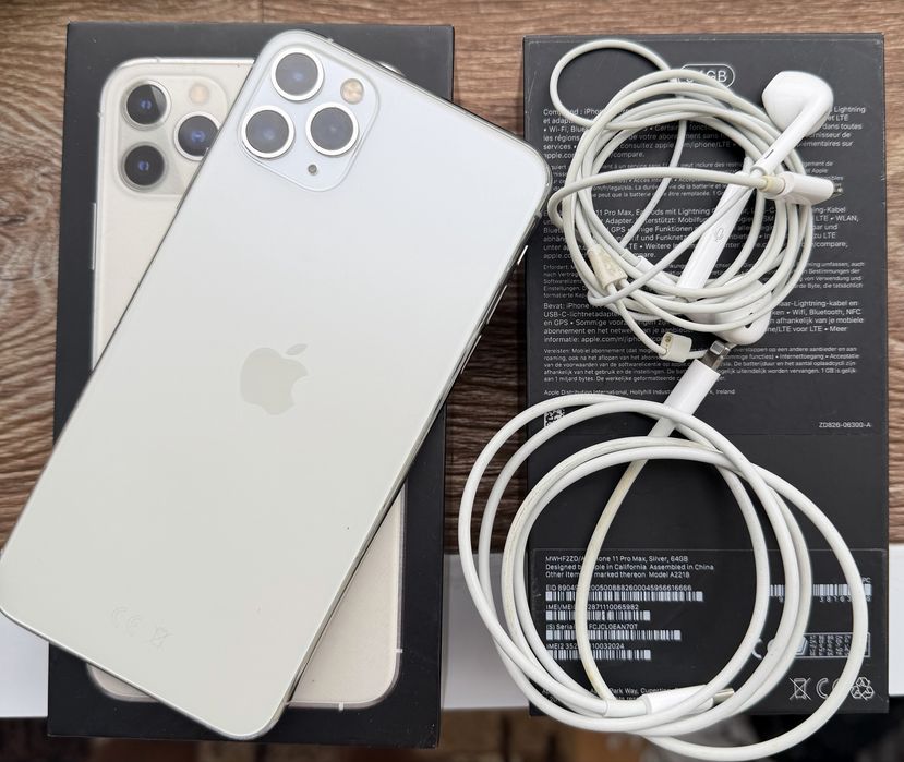 Продам Iphone 11 pro max в идеале! Чехлы в подарок