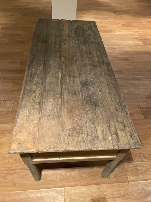 Mesa antiga rústica com patina original