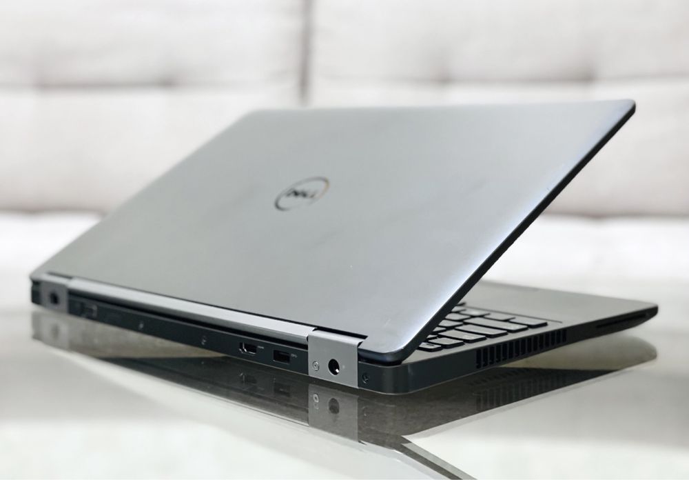 Dell E5570/FHD/IPS/i5-6200U/2.8 GHz/8 ГБ/SSD 128 ГБ/HD Graphics 520
