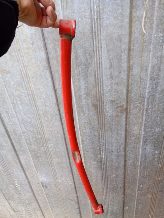 Продам распорку рычагов 2108-15