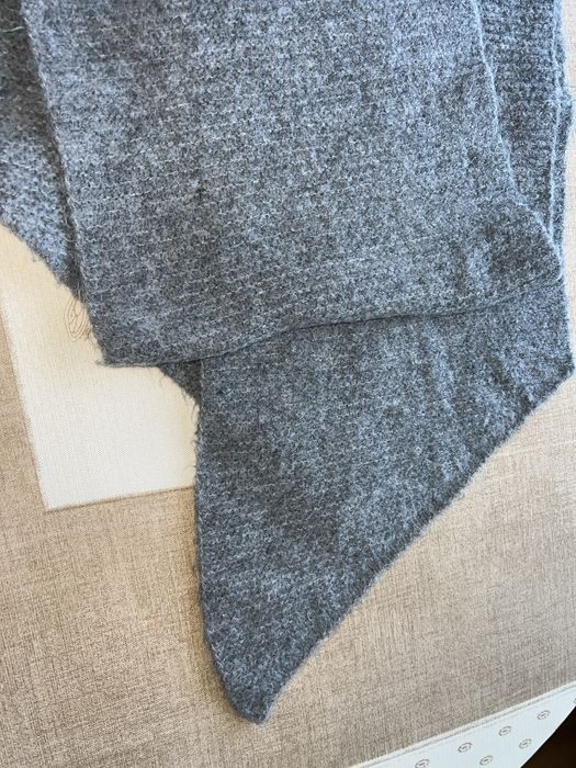 Szalik z wełny nowy bez metki