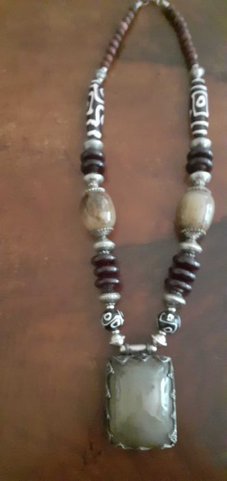 Colar africano tribal